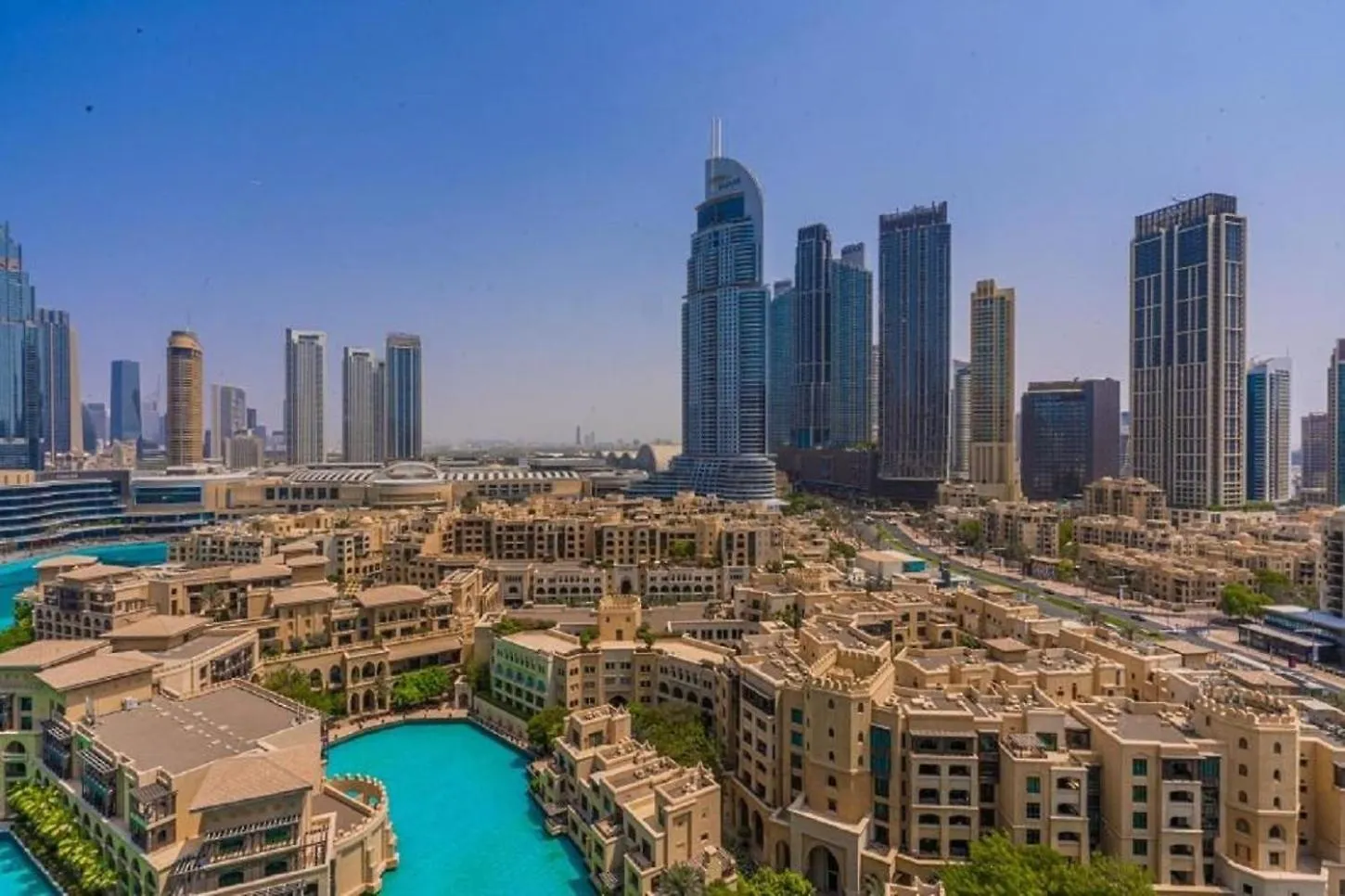 Splendid Apartments With Burj Khalifa And Fountain View Dubai