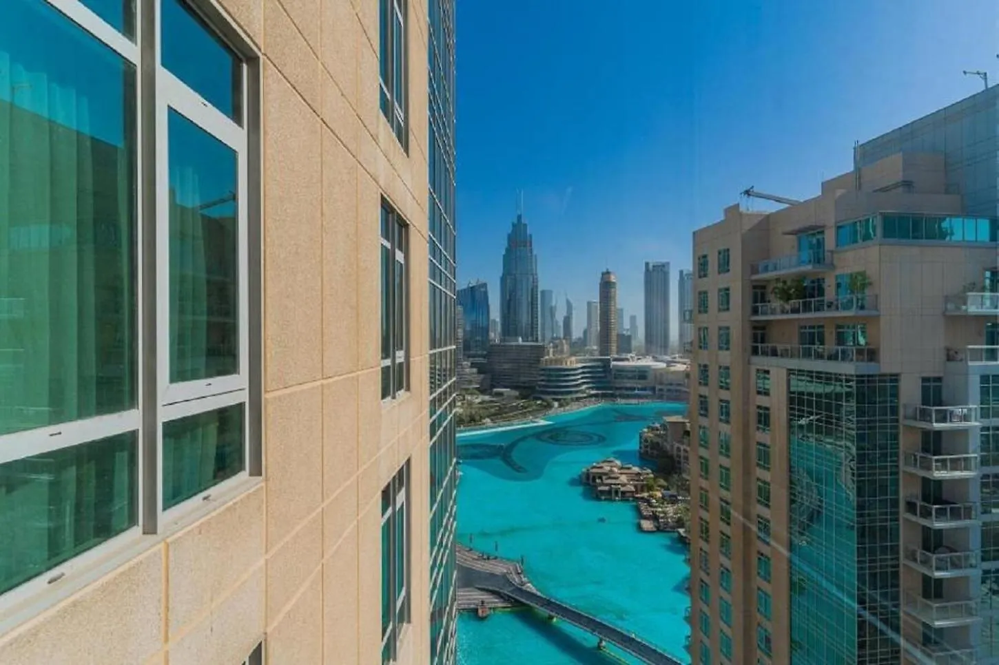 Splendid Apartments With Burj Khalifa And Fountain View Dubai