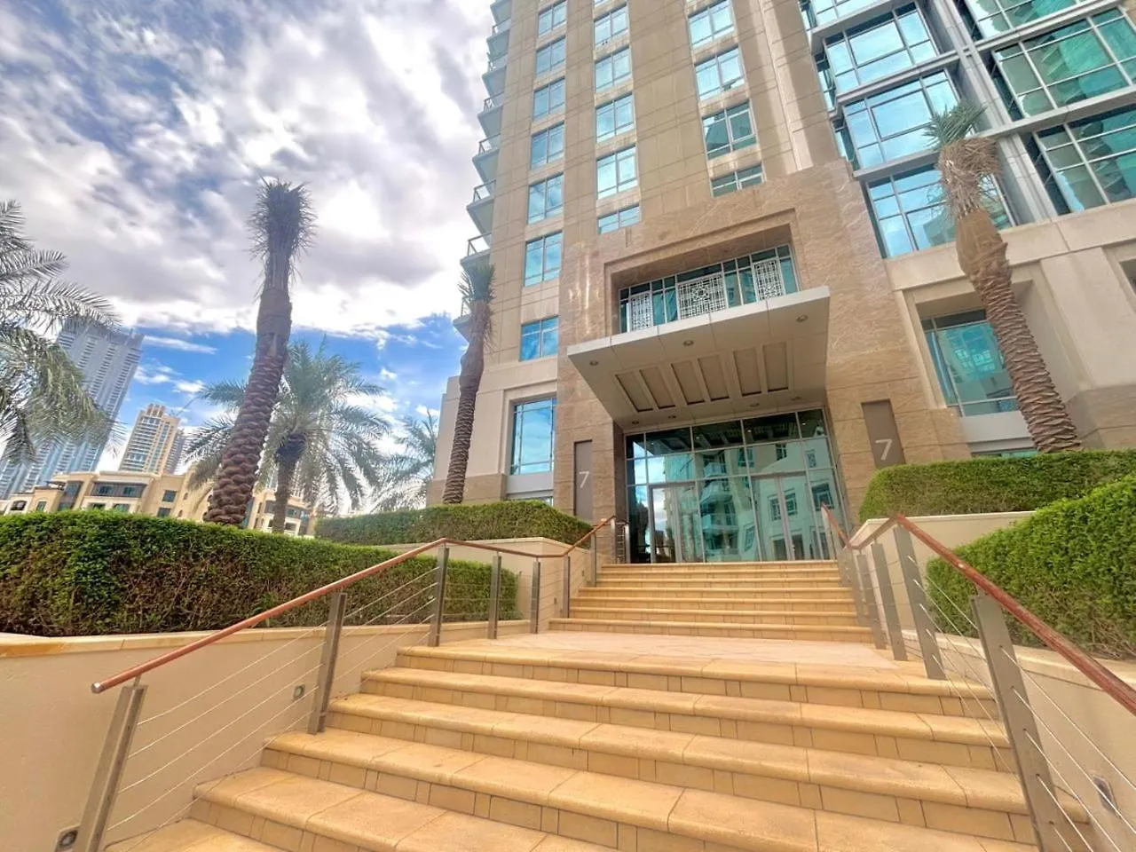 Splendid Apartments With Burj Khalifa And Fountain View Dubai